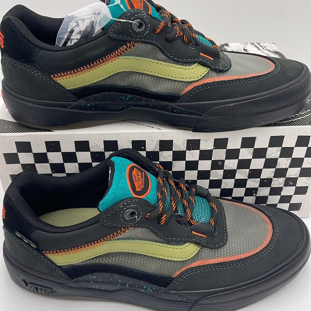 Vans Men’s Wayvee Outdoor Unexplored Sneakers
Outdoor Unexplored
VN0A5JIABKP - Picture 3 of 16